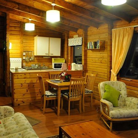 Country Retreats At Butterstone Villa Дънкелд Екстериор снимка