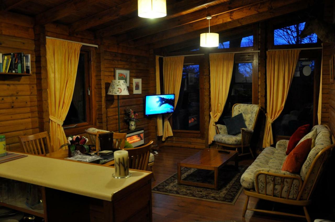 Country Retreats At Butterstone Villa Дънкелд Екстериор снимка